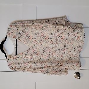 B Skies Are Blue Floral V-neck Blouse size 2X